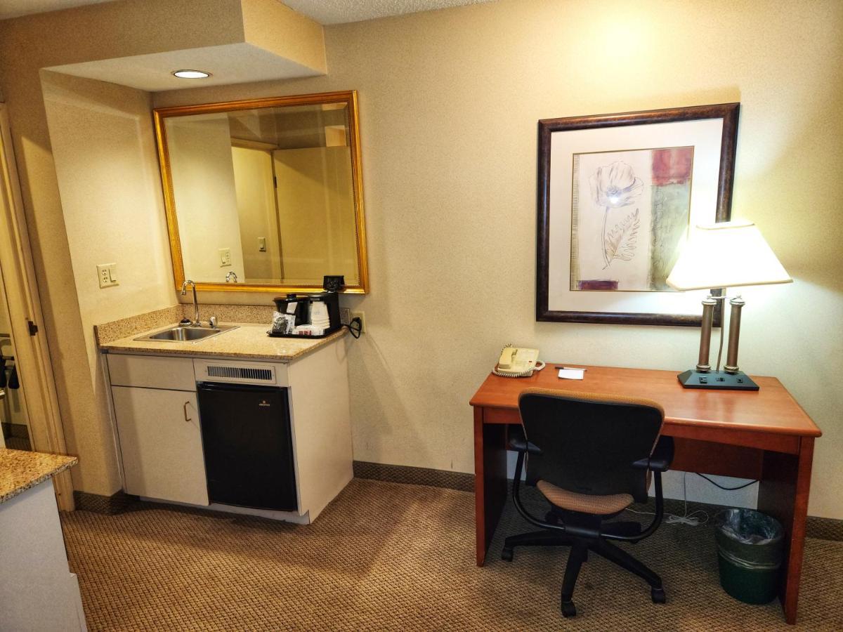 La Quinta By Wyndham Appleton College Avenue Hotel Eksteriør billede